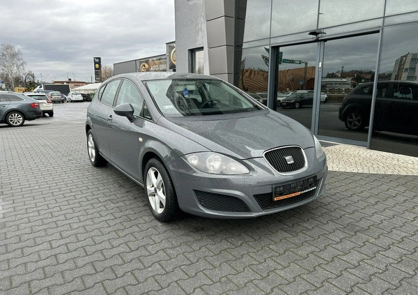 Seat Leon cena 17900 przebieg: 316000, rok produkcji 2011 z Dzierżoniów małe 106